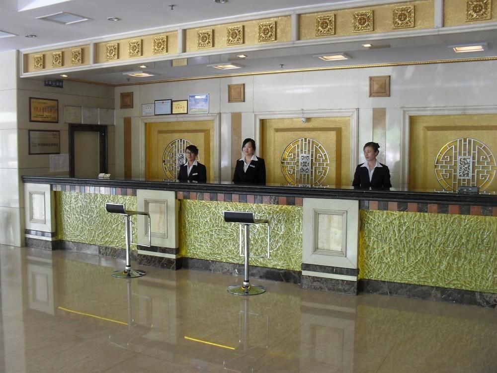 Yonghe Business Hotel Linyi  Exterior photo
